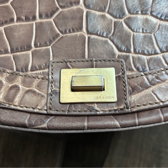 Brahmin Sonny Crocodile Croc Embossed Leather Crossbody Purse in Brown Tan - Picture 8 of 9